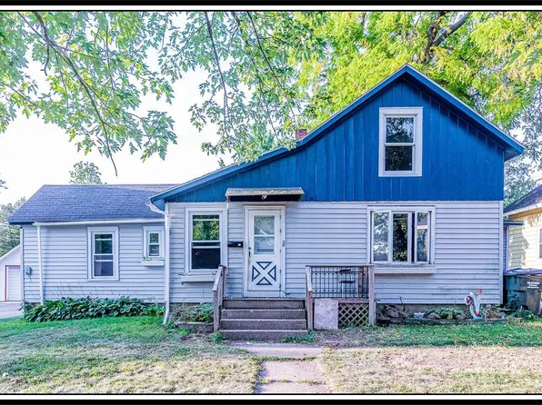 314 E Hancock St, New London, WI 54961