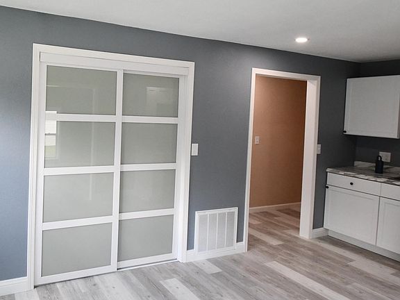 3rd image of 3030 Homer Ave