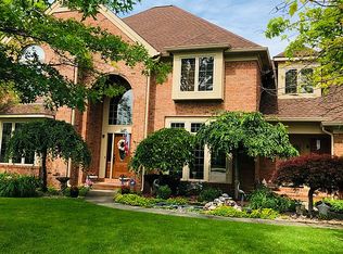 15545 Spring Ct, Granger, IN 46530