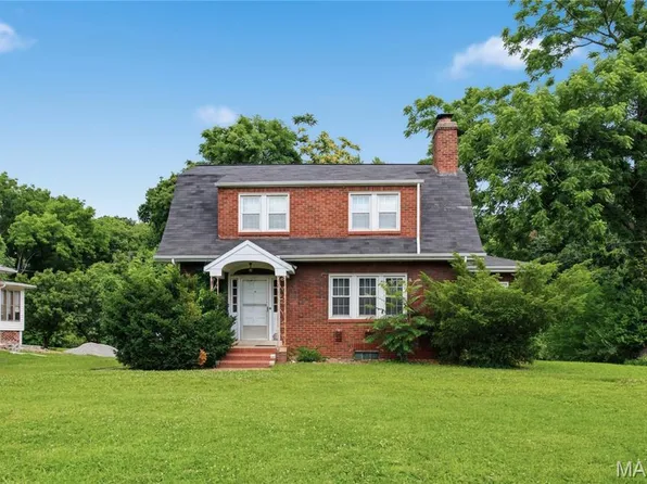 310 Julia Pl, Belleville, IL 62223