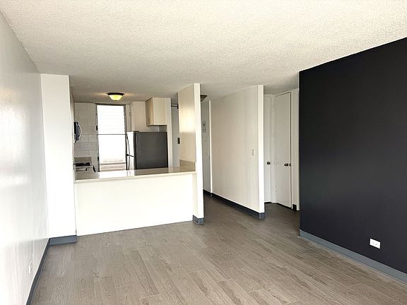 4th image of 2630 Kapiolani Blvd APT 1804