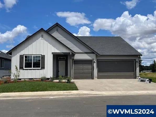 2400 W 15th Ave, Junction City, OR 97448