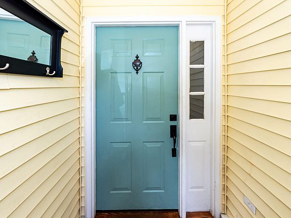 3rd image of 110 Ruston Pl