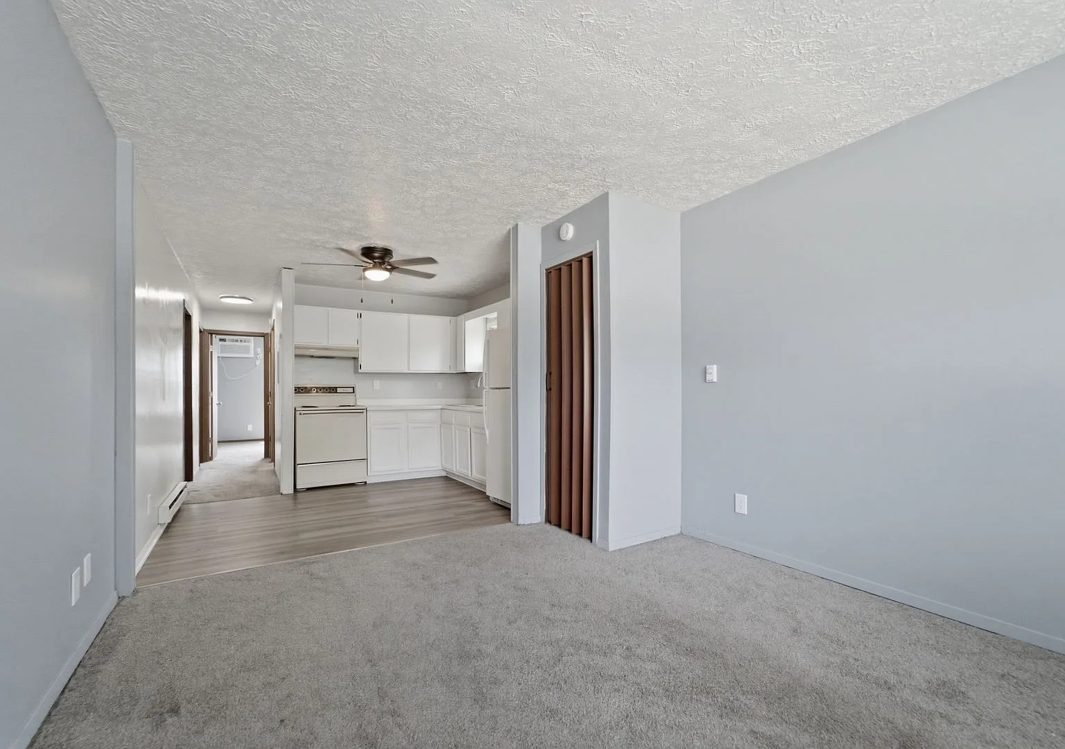 Sycamore Court Apartments — Photo 3