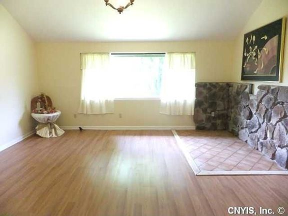 2nd image of 761 Village Blvd S