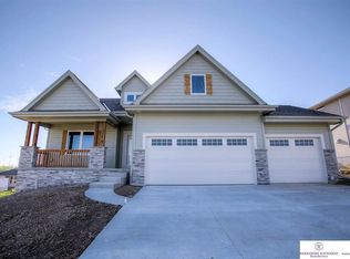 11458 Cooper St, Papillion, NE 68046
