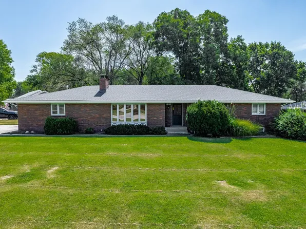 250 N 1st Ave, Clearwater, KS 67026