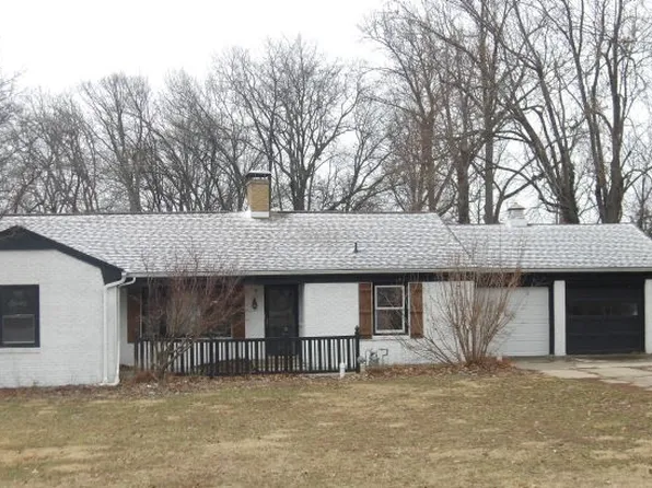 13 Southern Dr, Decatur, IL 62521