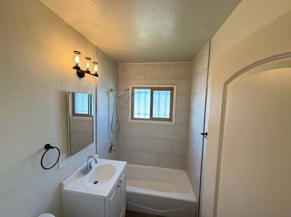 10242 Darby Ave, 10242 Darby Ave APT 5, Inglewood, CA 90303