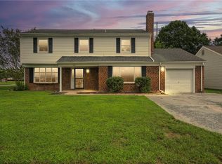 1457 Ski Lodge Rd, Virginia Beach, VA 23453