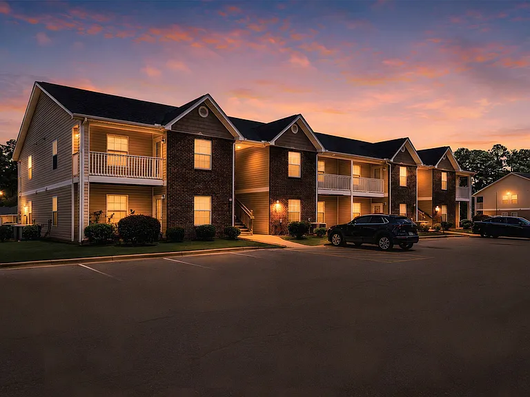 Britt Lake Apartments — Photo 60