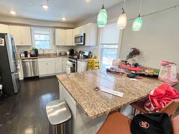 51 Saint Paul St #215