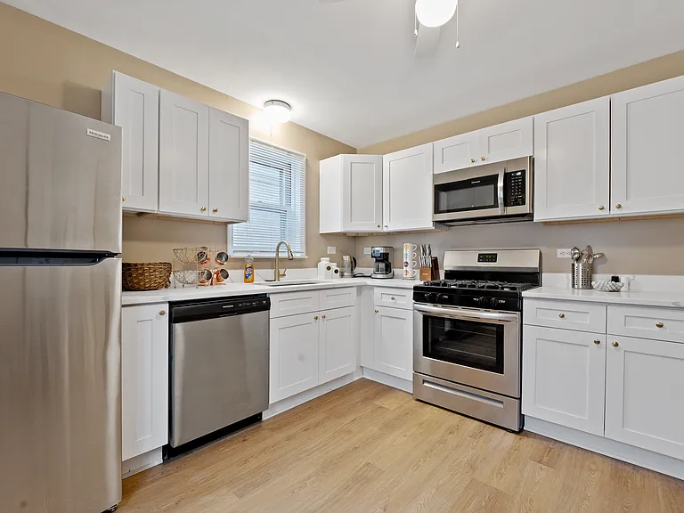 6504 S Kostner Ave — Photo 4
