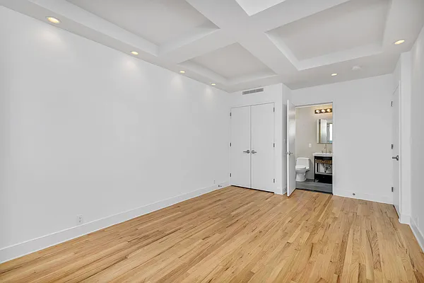 Rented by Nolita Group | media 22