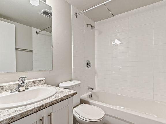 2nd image of 342 15th Ave SW #406