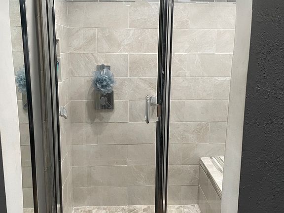 3rd image of 16267A Walnut St #1