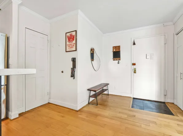 52-40 39th Drive image 2 of 15