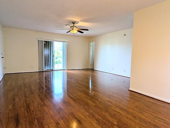 2nd image of 2035 S Seacrest Boulevard #C
