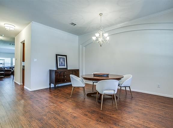 4th image of 3400 Melvin Dr
