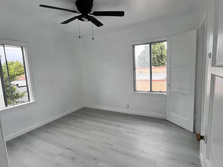 6115 Riverside Ave #B — Photo 13