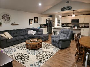 1882 Spruce Ave UNIT A, Menomonie, WI 54751