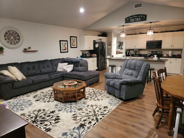 1882 Spruce Ave UNIT A