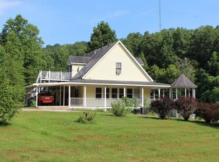 1869 Pilot Rd, Stanton, KY 40380