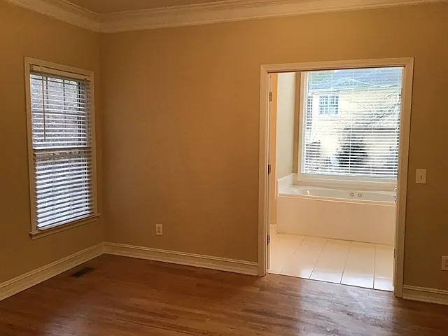 6415 Wenham Ct — Photo 10