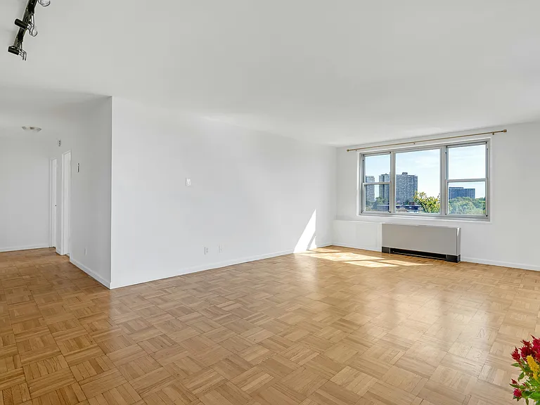 2000 Linwood Ave #7-K — Photo 5