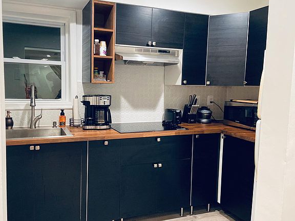 Newly Renovated Kitchen