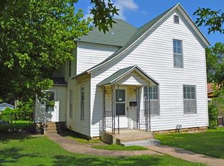 210 S 10th St, Independence, KS 67301