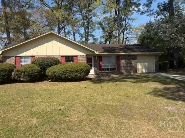 111 S Robinhood Drive, Savannah, GA 31406