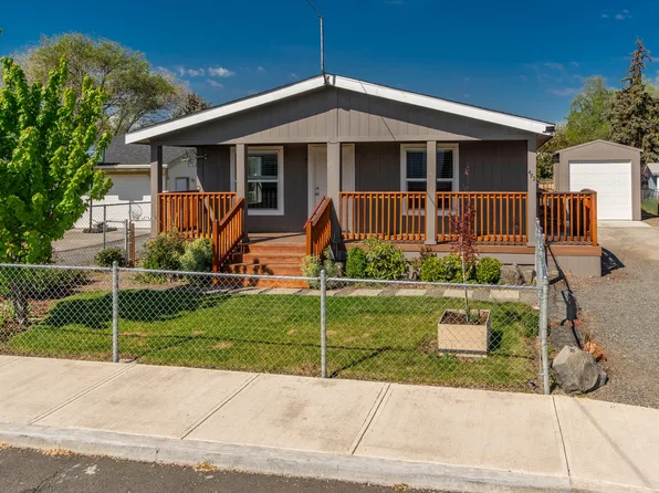 472 SE 7th St, Madras, OR 97741