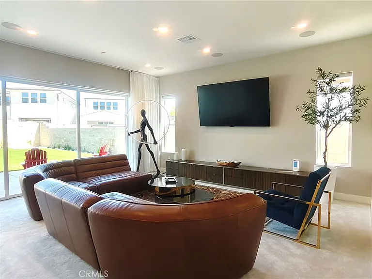 130 Ashpark — Photo 11