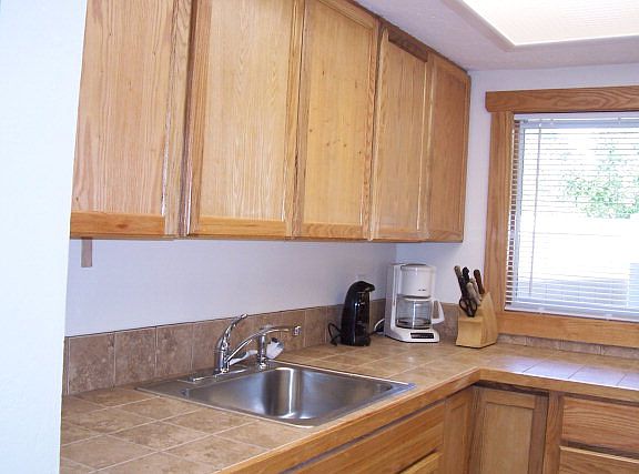 5th image of 1524 S Woodruff Ave