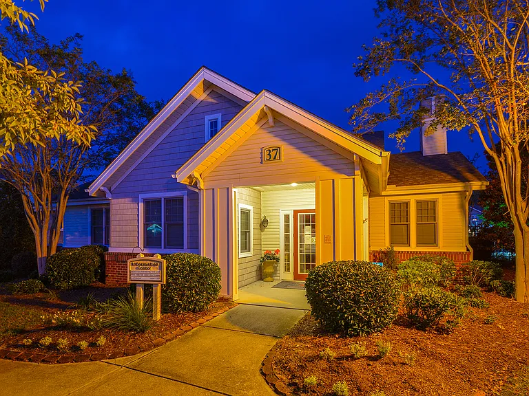 Cardinal Pointe at The Highlands — Photo 5