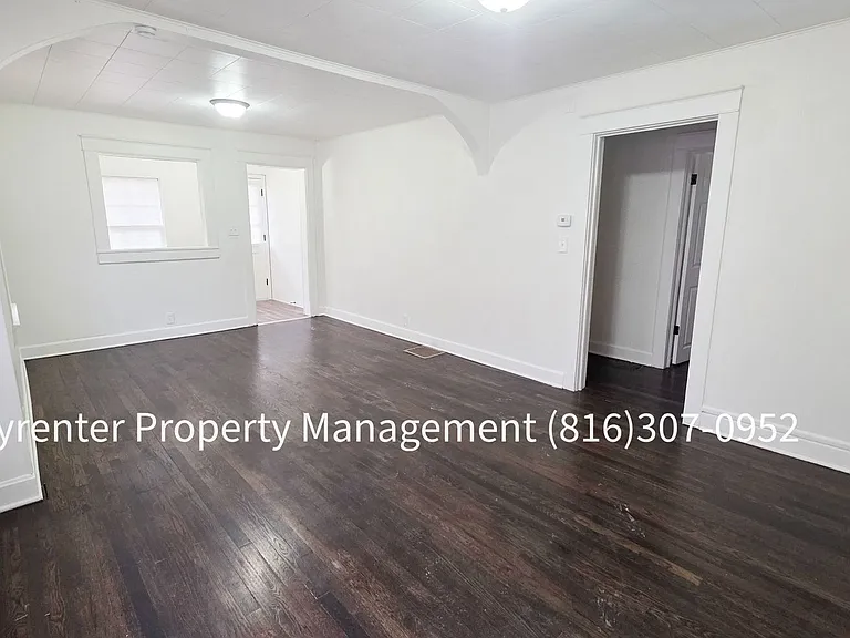 1512 W College St — Photo 10