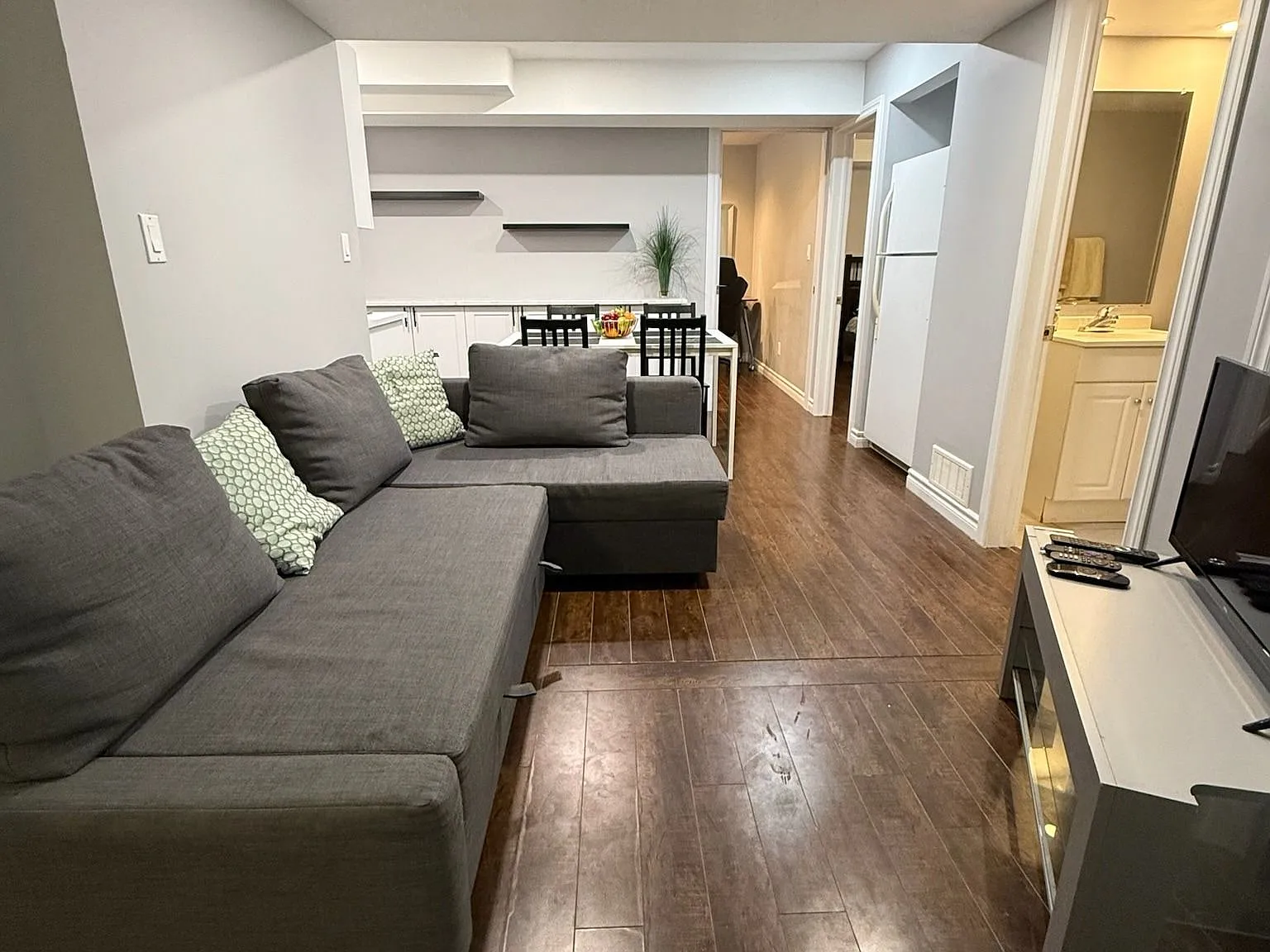 2 bed, $1,600 — Photo 2