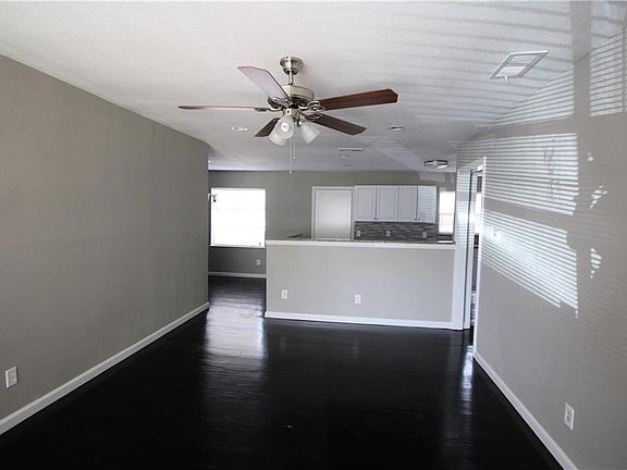 4th image of 10829 Dunaway Dr