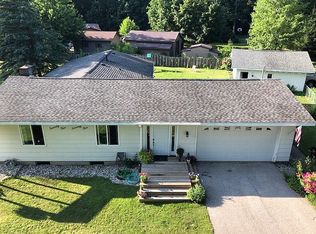 7575 S 80th Ave, Rothbury, MI 49452