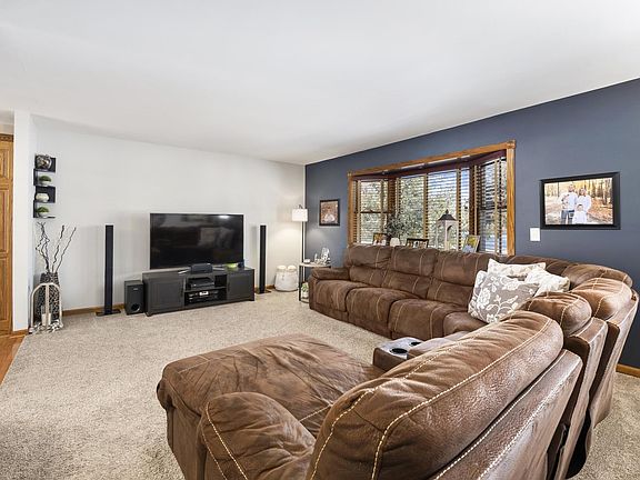 3rd image of 23829 W Sussex Dr