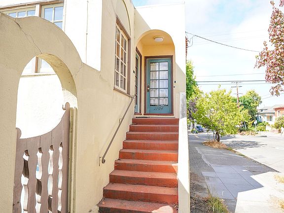 2nd image of 2101 McGee Ave #1704