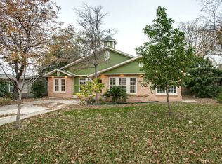 327 Oakleaf Dr, San Antonio, TX 78209