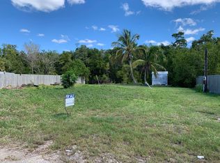 27 Plantation Dr, Everglades City, FL 34139