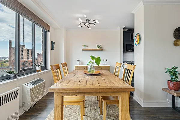 Sold by Douglas Elliman | media 17