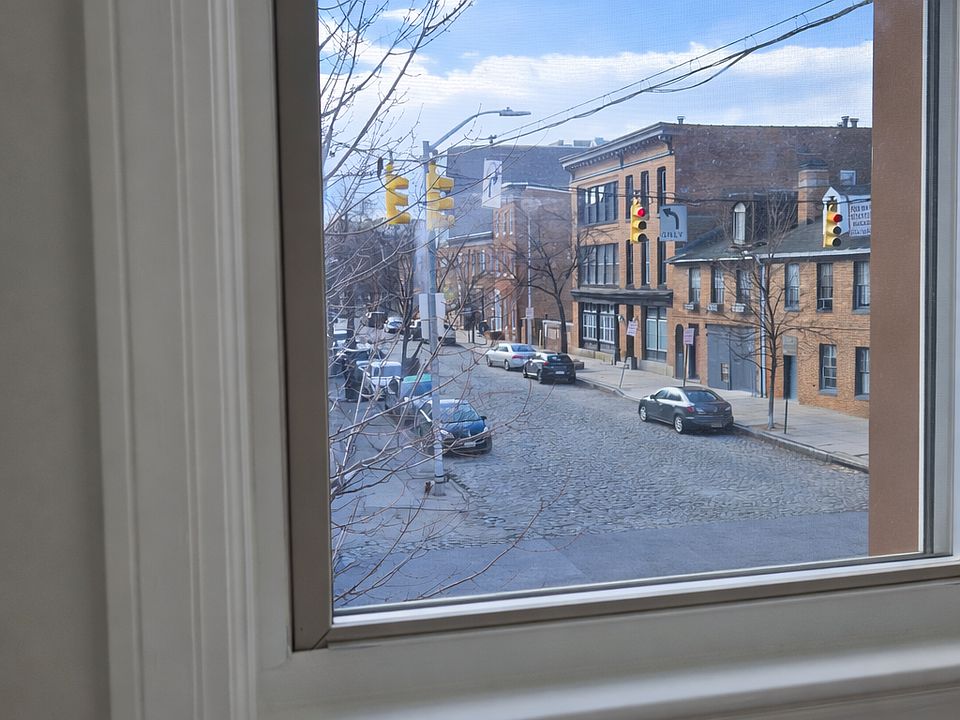 1st image of 1900 Aliceanna St APT 1
