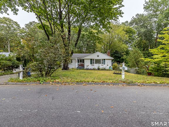 5th image of 32 Richard Road