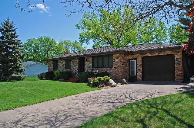 1st image of 1462 Dixon Dr