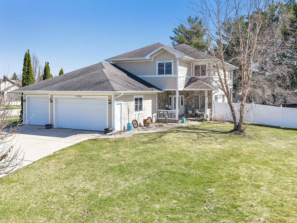 1st image of 1566 Belle Plane Cir