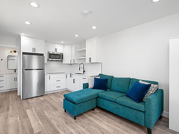 5th image of 591 Imperial Beach Blvd #2